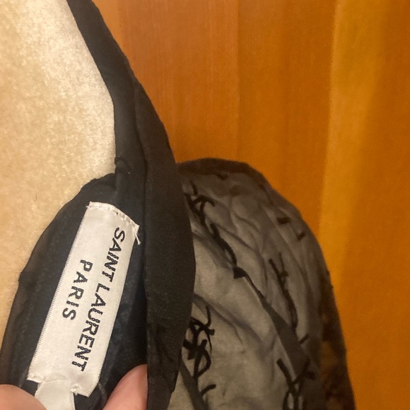 Authentic YSL Saint Laurent Women’s Black sheer button front shirt. FR38 - Picture 9 of 16